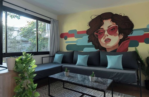 Colegiales Condo | MOT Rentals + Mansion Paz B - 10 pax Deluxe House Belgrano