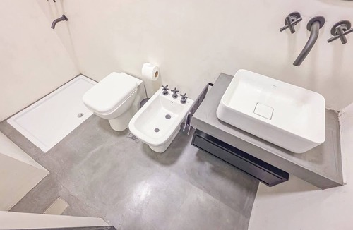 Belgrano House | MOT Rentals River Plate Lux Lofts 12 pax - 100m to Stadium