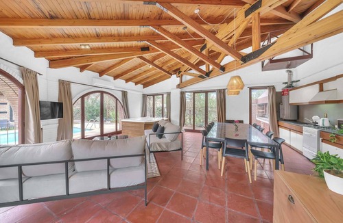 Chacras de Coria House | MOT Rentals + Wine Country - Villa 20 pax 9 Bd Pool Jacuzzi