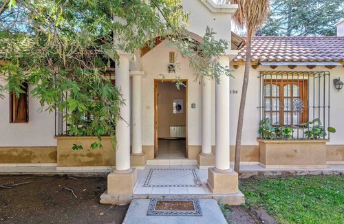 Chacras de Coria House | MOT Rentals + Wine Country Alzaga - 4 Bd House Pool, BBQ