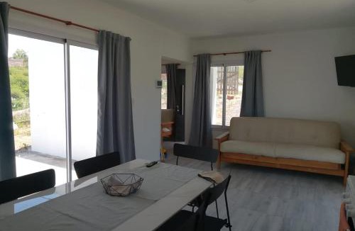 Comuna Estancia Vieja House | Mountain View & Comfort
