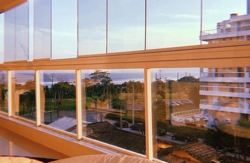 Indaia Apartment | New/Beachfront/Next to Riviera