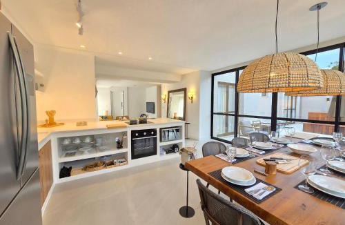 Praia dos Amores Apartment | New Penthouse with Private Pool Praia Brava 3 Bedrooms –Brava Bells