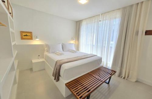 Praia dos Amores Apartment | New Penthouse with Private Pool Praia Brava 3 Bedrooms –Brava Bells