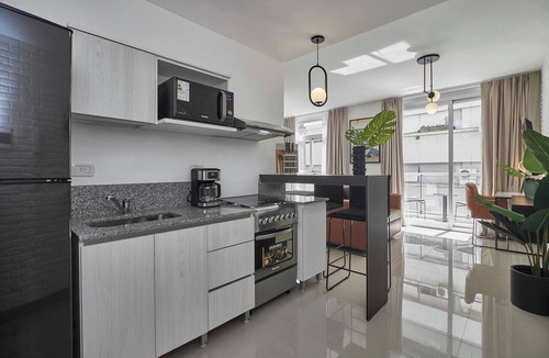 San Nicolas Apartment | NoMa Work & Travel - 1A