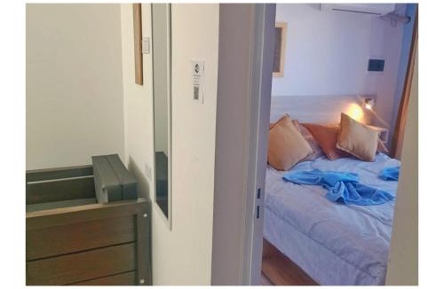 Parana Apartment | Nuez de la Isla "Azulita Apart" -Balcón al frente- MACROCENTRO!