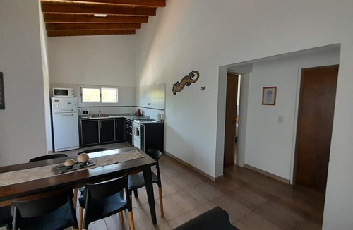 Merlo House | Ohana casitas, house with beautiful view to the sierras (pets welcome)