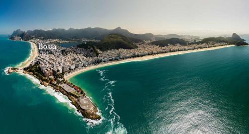 Copacabana Apartment | On the sea Arpoador Beach apartment Ipanema, Copacabana with heated pool and gym