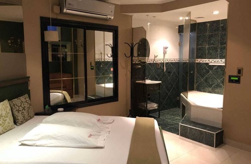Constitucion Hotel | Origen Hotel (Motel)