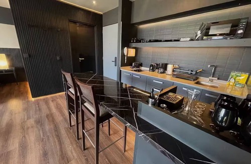 Colegiales Apartment | Palermo: Indoor Pool, Sauna, Gym, Work Hub, Massages, Solarium, and 24/7 Security