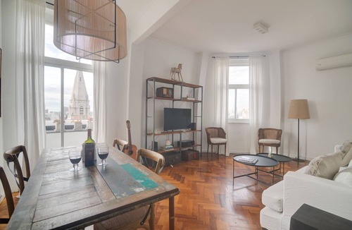 Colegiales Apartment | Panoramic City Views in Palermo