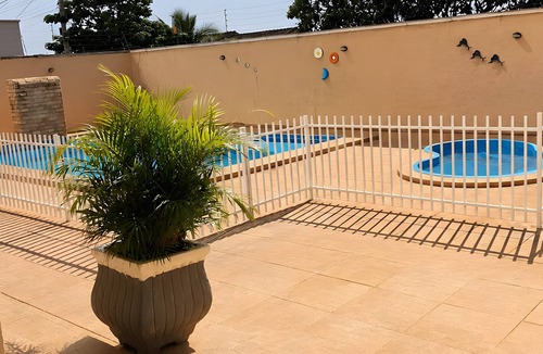 Trindade House | Party venue with bedrooms, swimming pools, TV and Wi-Fi.