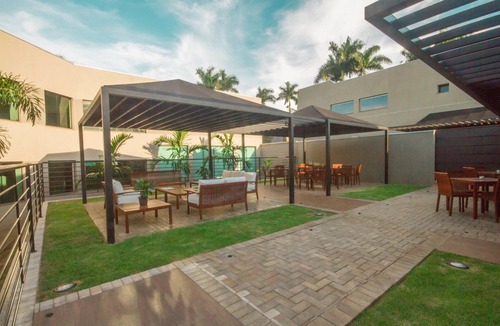 Dourados Hotel | Peaceful Suite for Relaxation Near Procopius Bowling - Dourados - 1.1 miles