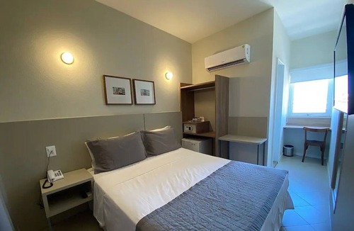 Vilas do Atlantico Hotel | Perfect for Travelers Seeking Beach Bliss |0.6 Miles to Vilas do Atlântico Beach