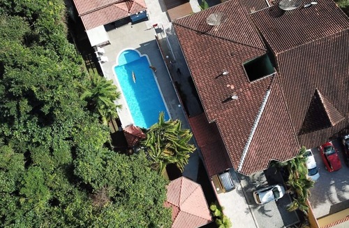 Guarau House | PERUIBE - GUARAÚ/JUREIA BEACH - 6 SUITES - 20 PEOPLE.