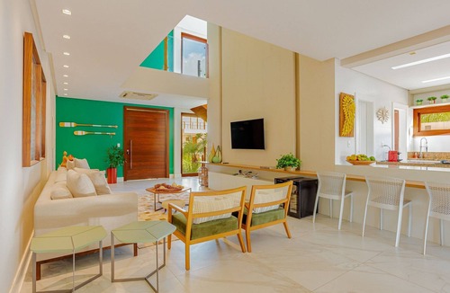 Itacimirim House | PF151 Beautiful 6/4 house with hot tub