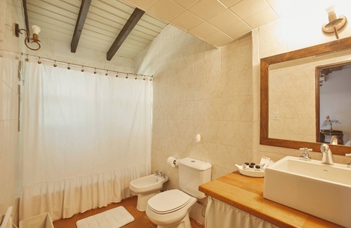 Eugenio Bustos Hotel | Posada La Celia