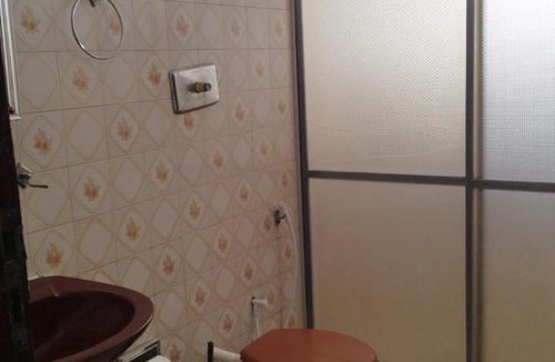 Jequie House | Pousada-Apt privativo, 3 vagas, garagem, centro 2