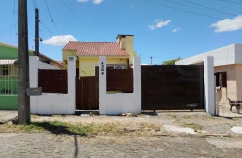 Santo Antonio House | pousada bibi quarto privativo e garagem