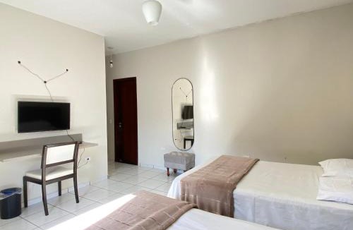 Campo Mourao Hostel | Pousada DONA LÍDIA