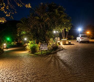 Itapecerica Hotel | Pousada Flat Royal Suíte com varanda e rede