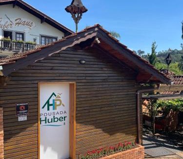 Treze Tilias Hotel | Pousada Huber