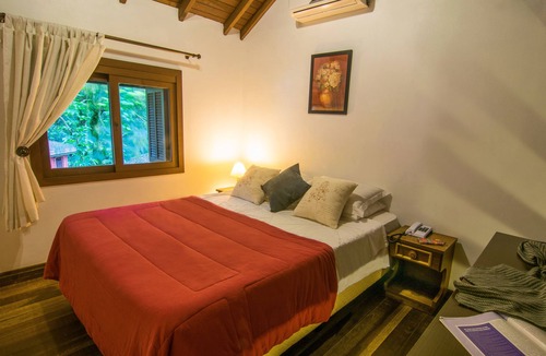 Tres Pinheiros Hotel | Pousada Rosa Gramado