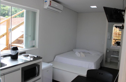 Sao Sebastiao Cabin | Praia Camburi - Studios Kuta
