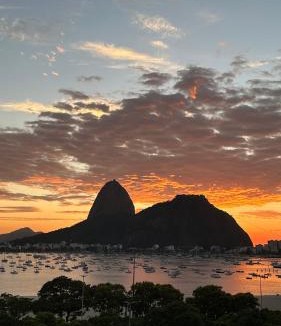 Zona Sul Apartment | Praia de Botafogo vista Pão de Açúcar Vista mais linda do Rio