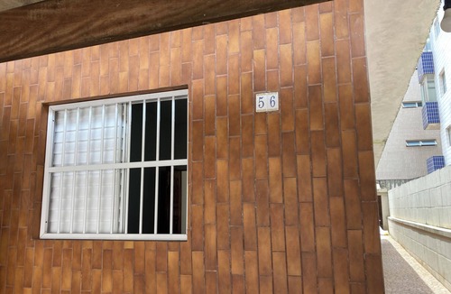 Aviacao House | Praia Grande - excellent location 30 m from the beach. Close to shops.