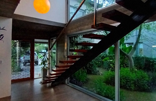 Yerba Buena House | Private neighborhood house near mountains and pool