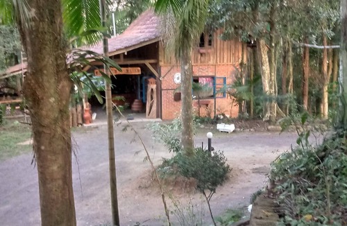 Ascurra House | Property with a place for fishing.