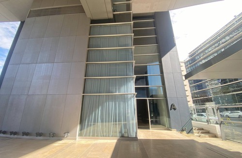 Buenos Aires Central Business District Apartment | Puerto Madero 20th Floor River View in front of Hilton