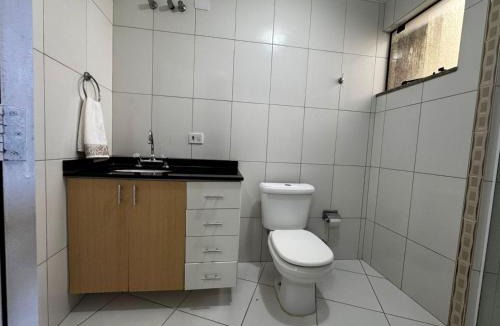 Jardim das Americas House | Quarto a 5 Minutos do Hosp Erasto e UFPR