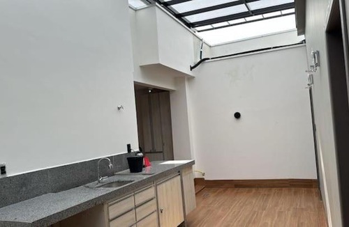 Lavras House | Quarto Casal no coração da cidade, UFLA- UNILAVRAS, prox restaurantes e padaria
