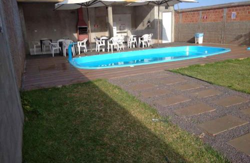 Floresta Ski Chalet | QUARTO CONTEINER, EDICULA ABERTA E PISCINA AQUAVibes