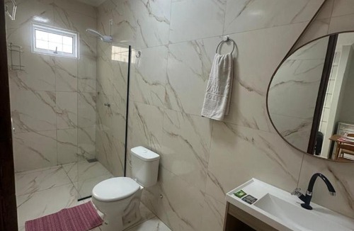 Ponta Pora Apartment | Quarto kitnet n 4 completo com banheiro e cozinha, ampla garagem no centro da cidade