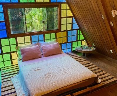 Alto Paraiso de Goias House | Quarto Vitral