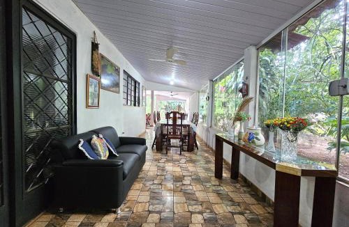 Ribeirao Preto House | Quartos em Sítio para Agrishow, RRM e João Rock