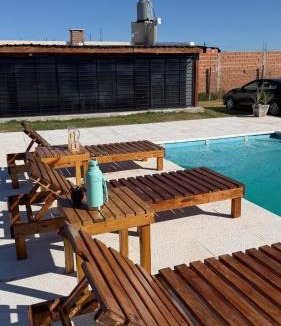 Virrey del Pino House | Quincho con Pileta USO DE DÍA para 15 huespedes en Virrey del Pino
