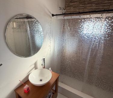 Virrey del Pino House | Quincho con Pileta USO DE DÍA para 15 huespedes en Virrey del Pino