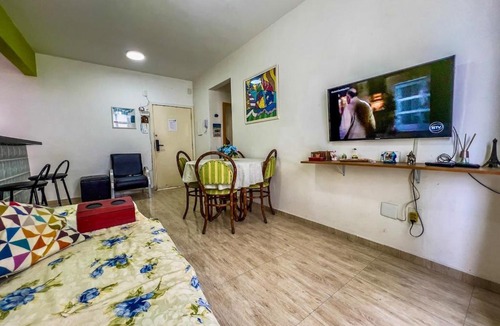 Jardim Tejereba Apartment | R21- Apartamento a 100m da praia!