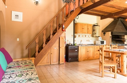 San Carlos de Bariloche Cabin | Rancho Grande.BBQ. Beautiful Yard. Family Freindly