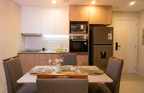 Asuncion Apartment | Recoleta Studio with Balcony Couples, remote workers, business travelers