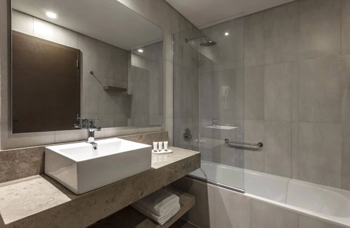 San Nicolas Hotel | Relax in a Stylish Room Perfect for Culture Lovers - Explore Buenos Aires