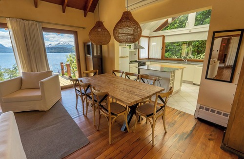 Angostura Apartment | Rent Up -Casa junto al lago Nahuel Huapi