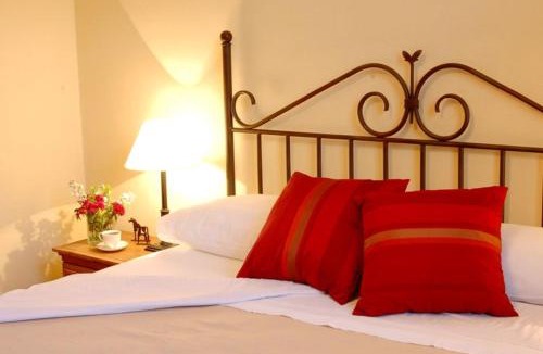 Chacras de Coria Hotel | Robles de Besares