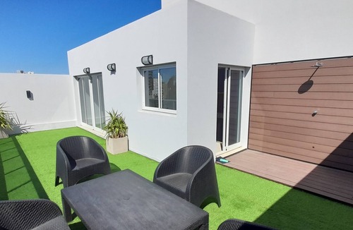 Centro Apartment | "Roca Apartment. Departamento de diseño y confort"