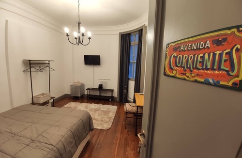Congreso Hotel | Room in the heart of the city in a French-style building