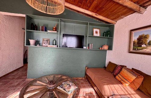 Vista Flores Ski Chalet | Ruca Raíz - Casa de campo en finca familiar con vista a la montaña, Tupungato